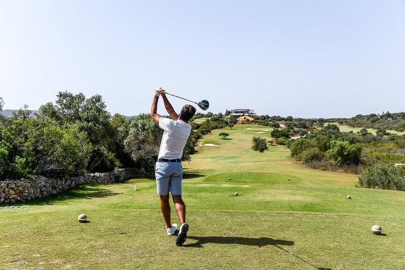 Man Playing Unlimited Golf Algarve